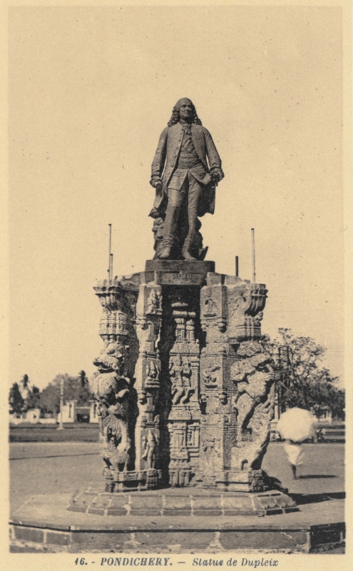 06-12 - Pondichery - statue de Dupleix - 5